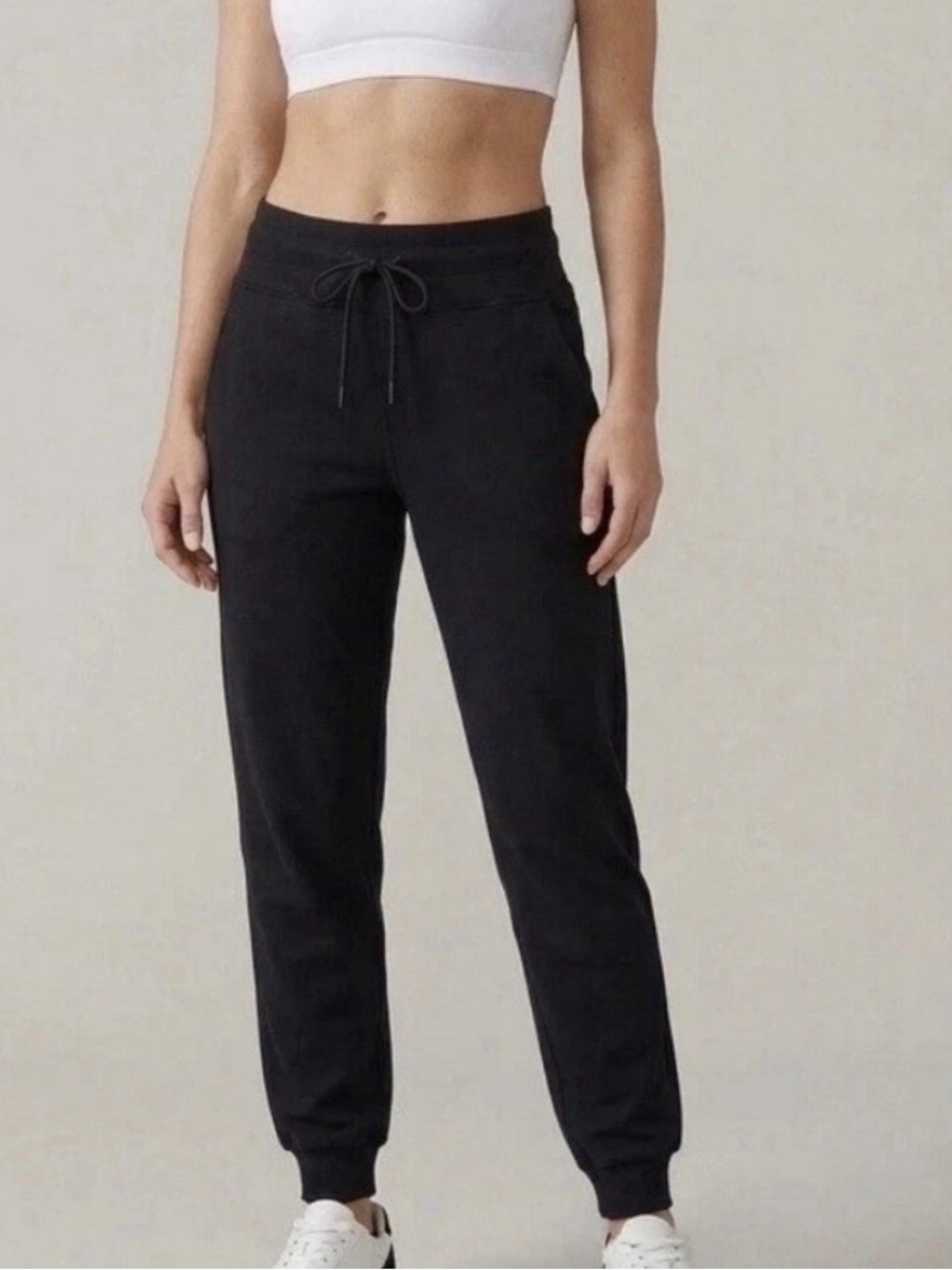 Vuori Daily Jogger Dark Burgundy Size Small VW418